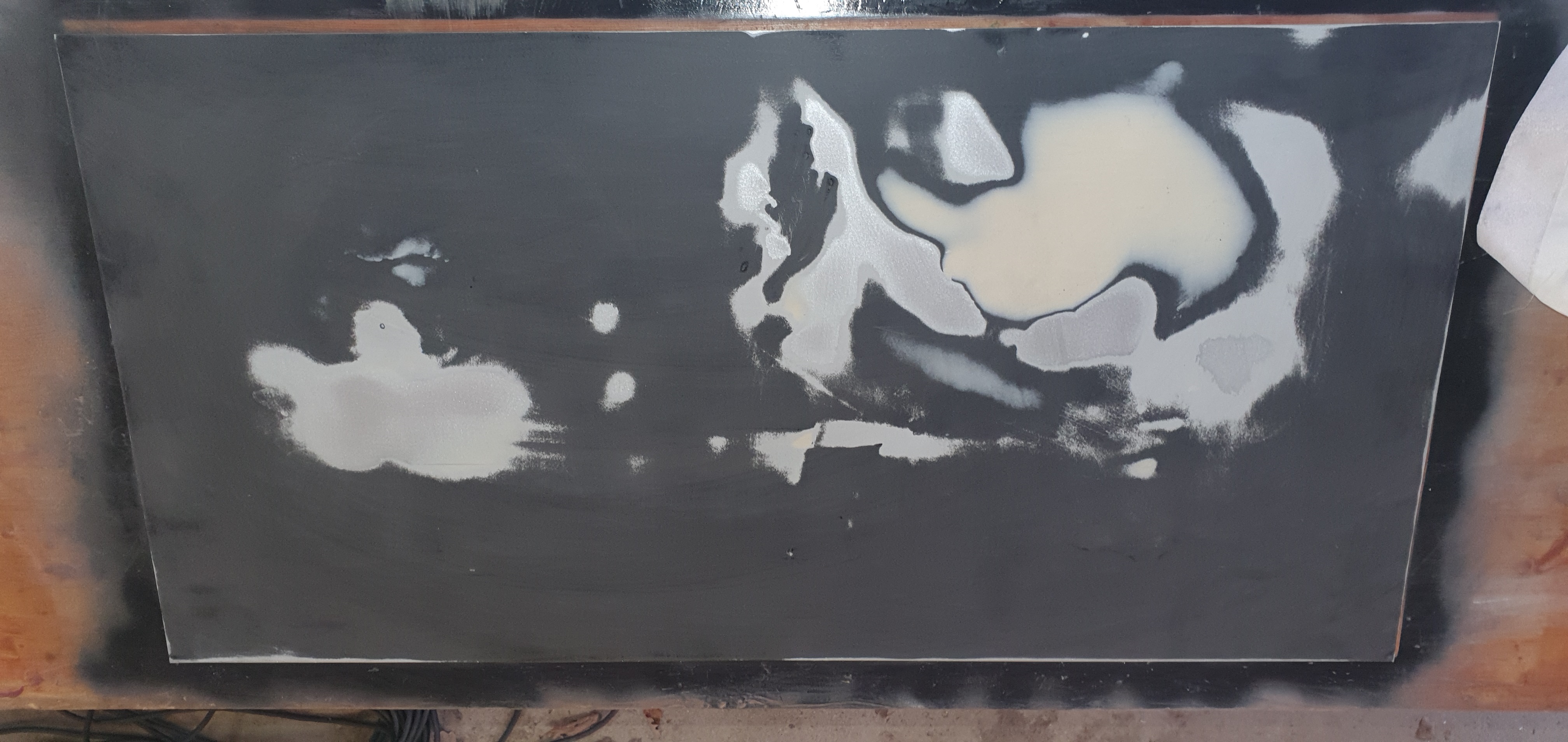 Blech ohne Lackierung aber mit Dellen Blech ohne Lackierung aber mit Dellen